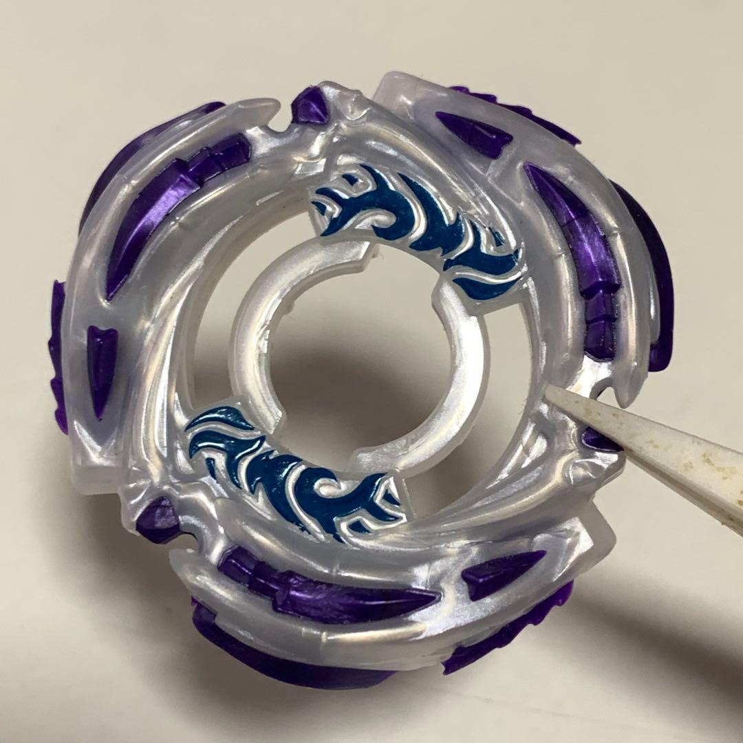 メタルファイトベイブレード　ベイブレード究極改造セット　エルドラゴバージョン