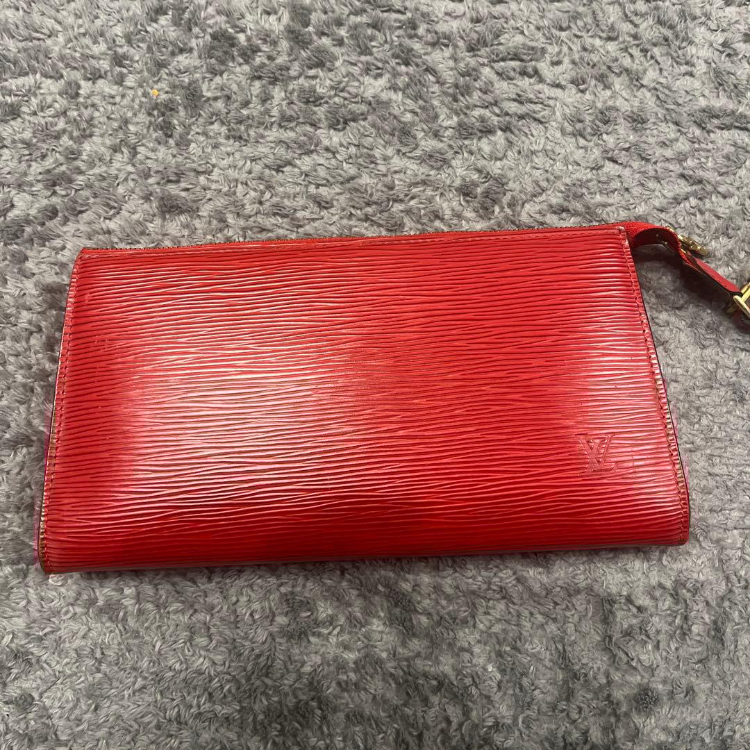 Louis Vuitton エピレザー レッドパーティーバッグ