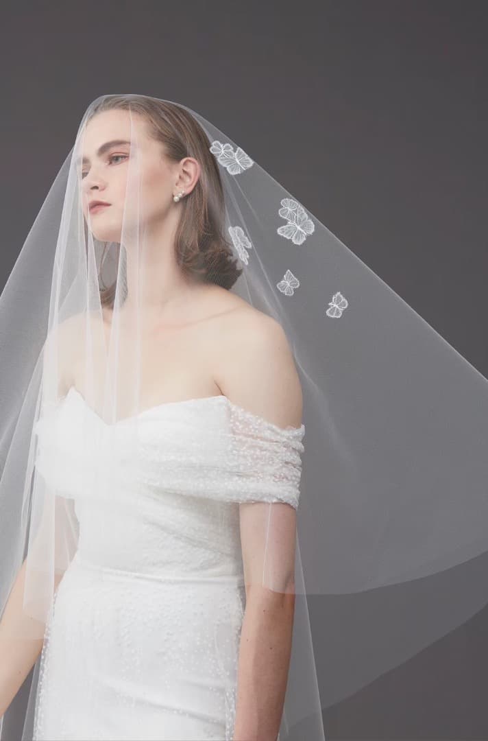 【クリーニング済】トリートドレッシング ロングベール 蝶々花柄