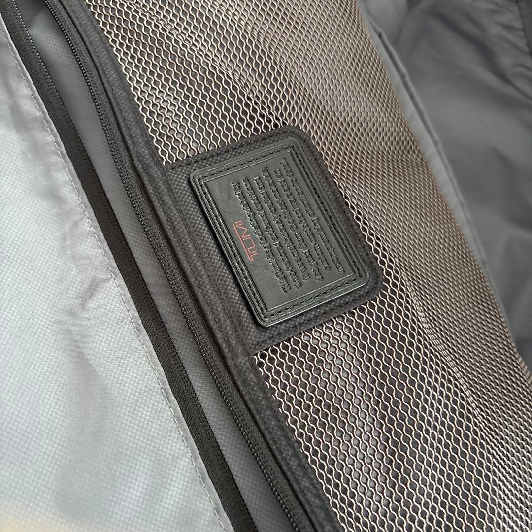 TUMI トゥミ キャリーバッグ 4輪 ALPHA2 22652D2