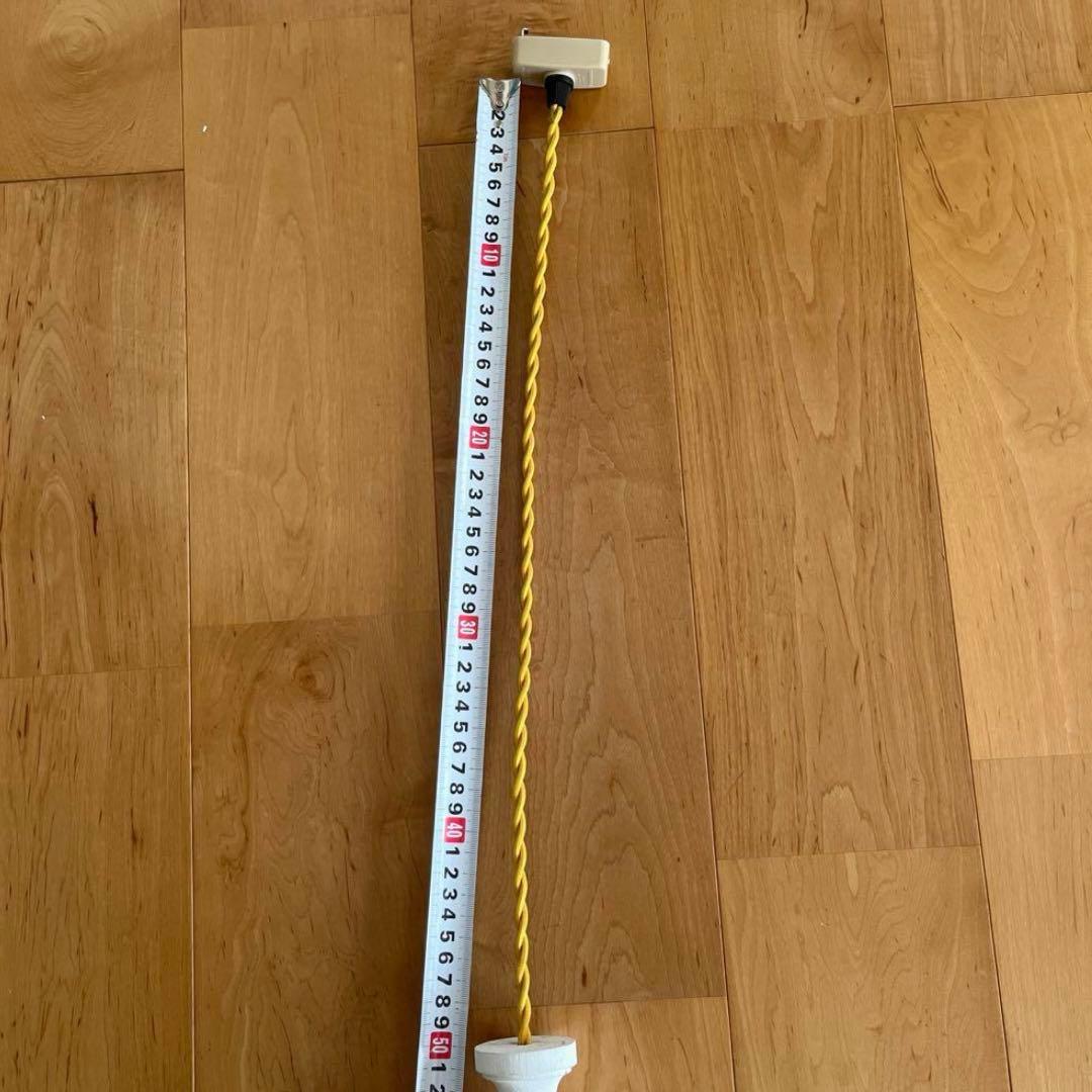 オルネドフォイユ　ウッドターニングランプ　ホワイト