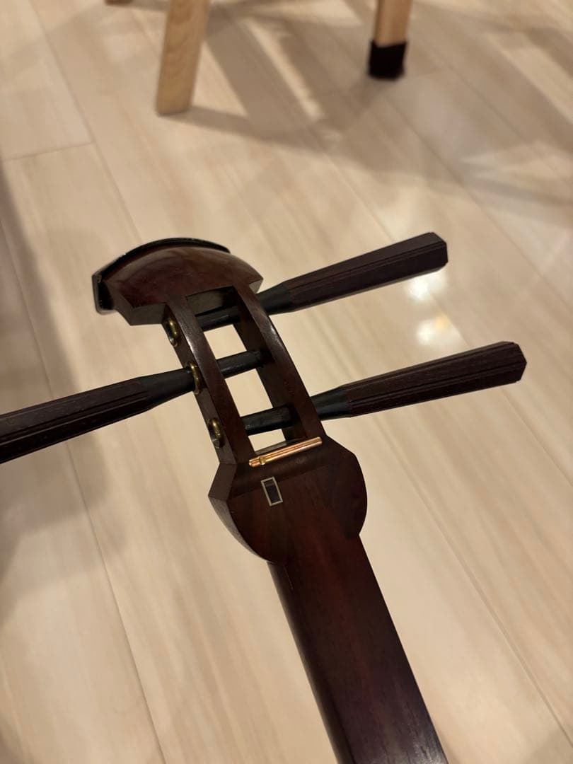 三味線　紅木 中棹 東さわり・ 地唄・撥・ 駒 ・袋他 ケース付