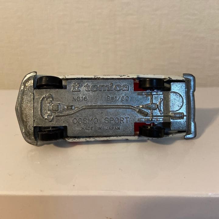 tomica COSMO SPORT 帰ってきたウルトラマン マットビハイクル