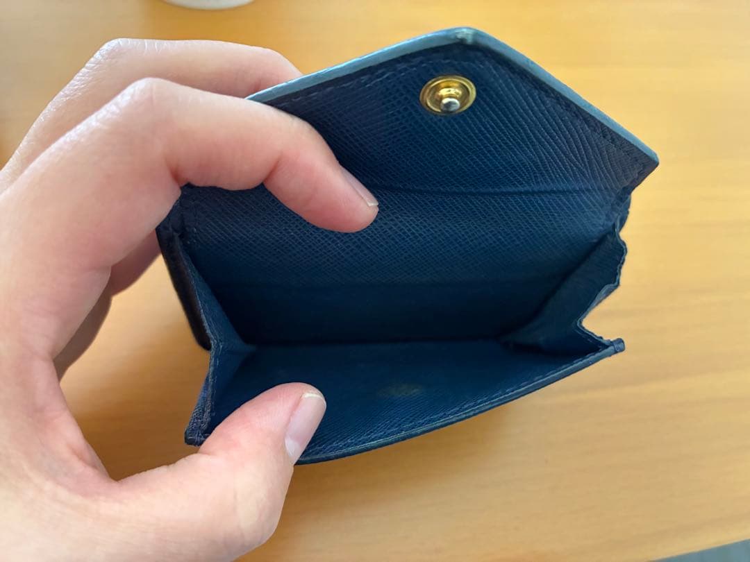 PRADA ネイビー 三つ折り財布