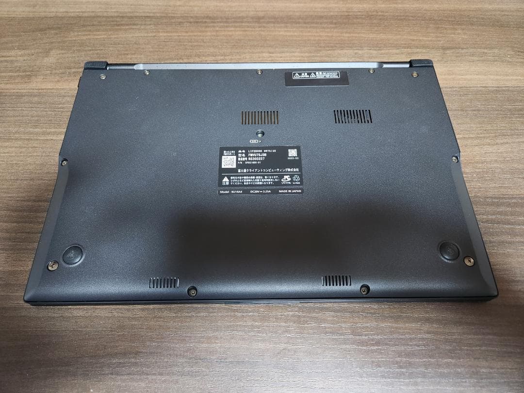 ほぼ未使用 LIFEBOOK UH i5-1235U 16GB Office他