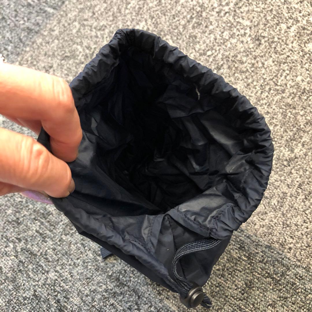 UNIQLOユニクロウルトラライトダウン収納袋　ジャケットサイズ