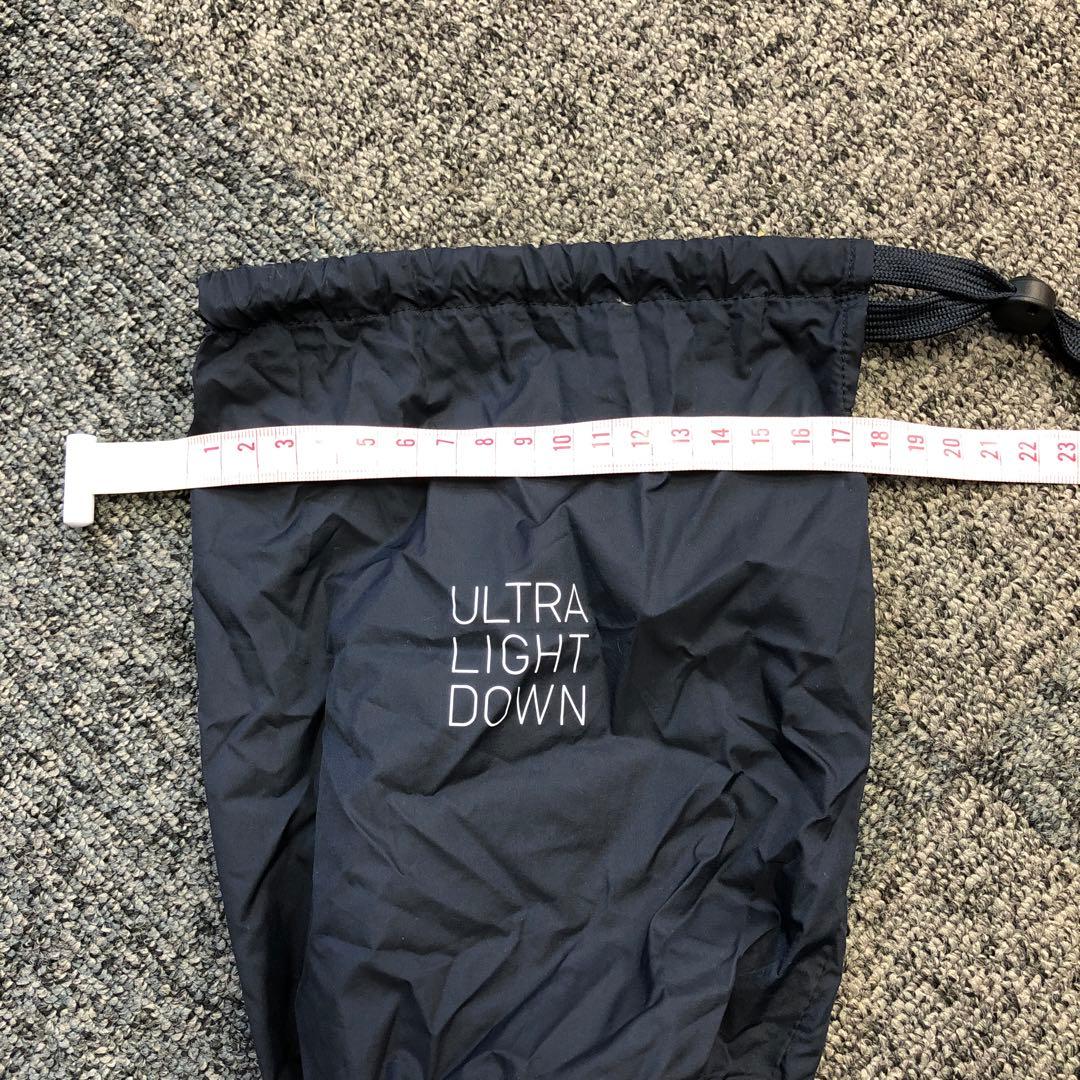 UNIQLOユニクロウルトラライトダウン収納袋　ジャケットサイズ