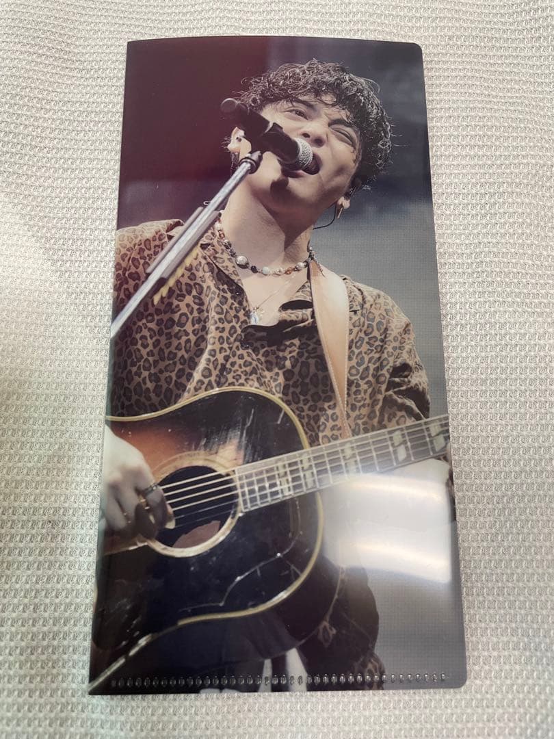 お値下げしました❗️優里 Tシャツ チケットホルダー 付き 武道館会場限定