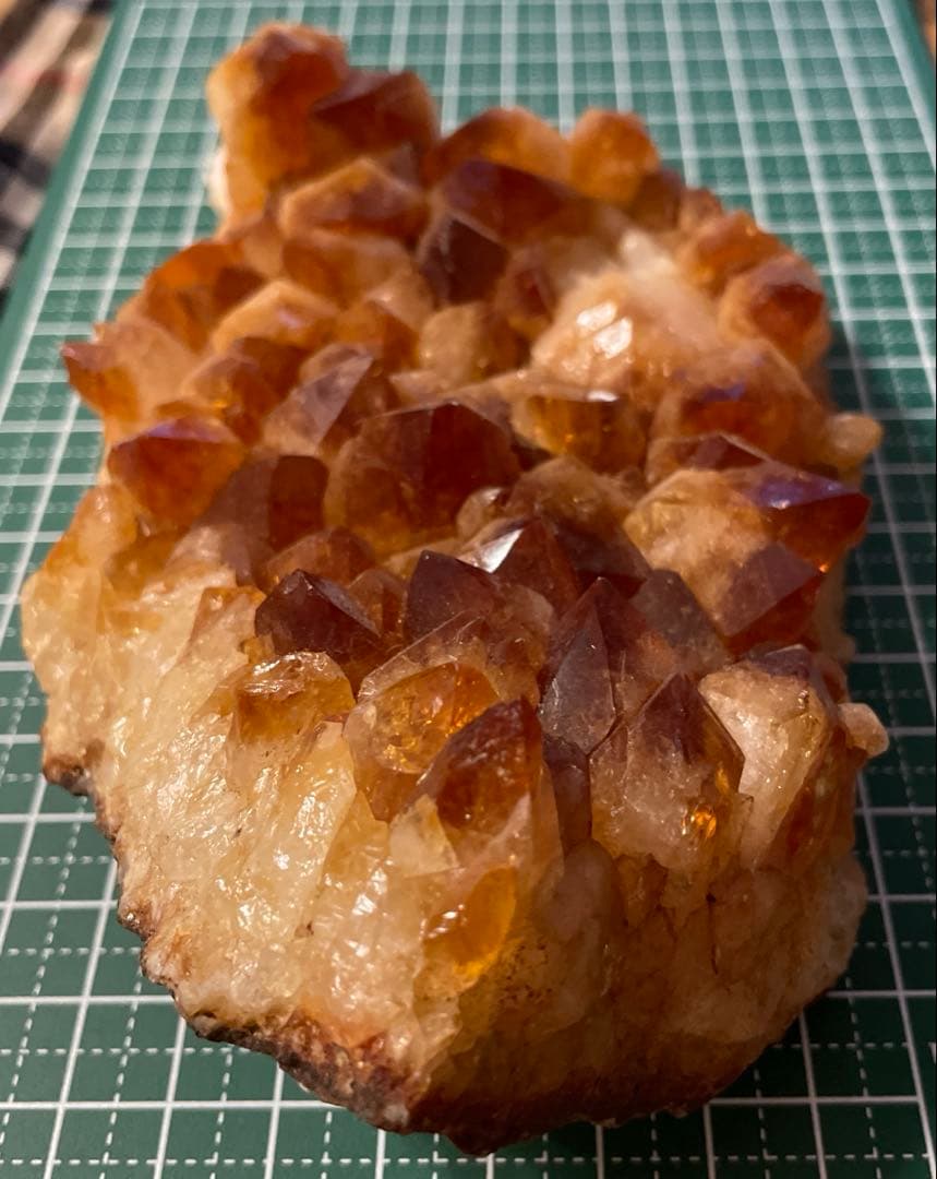 シトリンクォーツ　ラフストーン　クラスター　原石　鉱物　鉱石