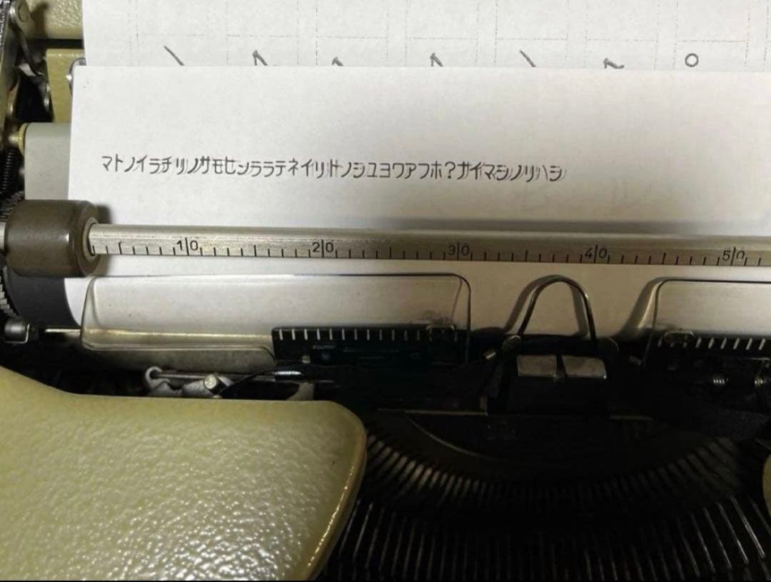 Olympia オリンピア　タイプライター　手動タイプライター　ドイツ
