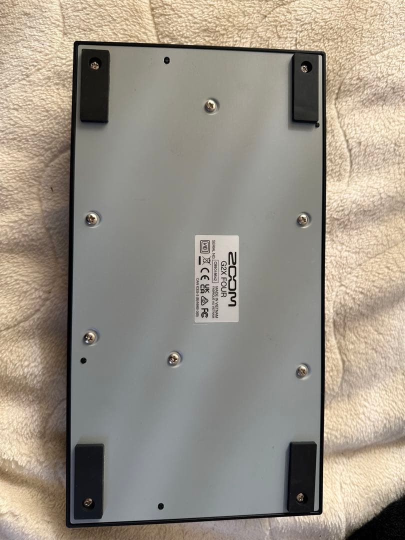 【美品】Zoom G2X Four ギターエフェクター フットスイッチ付き 完品