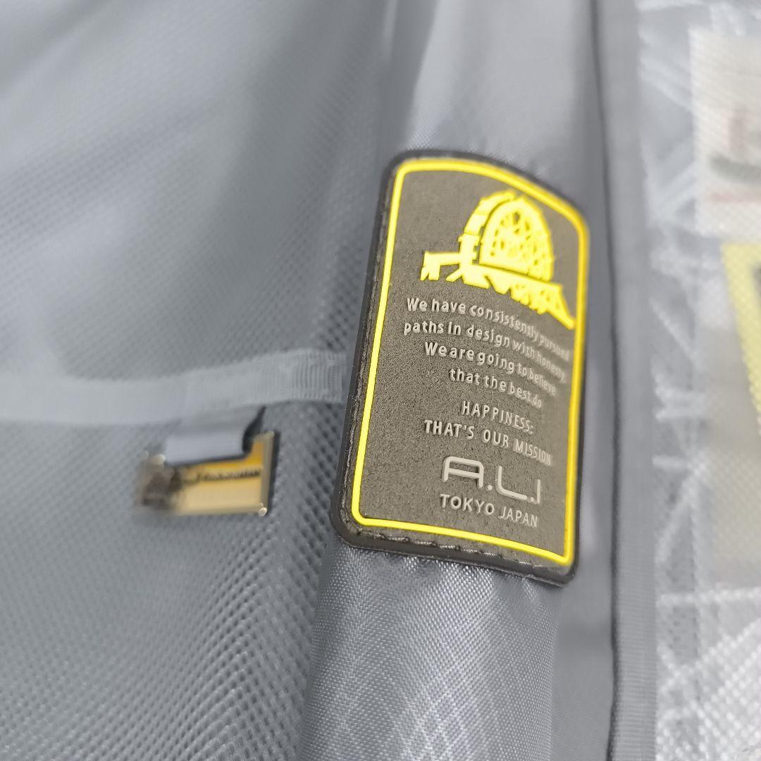 ✨極美品✨ アジアラゲージ デカかるedge キャリーケース 4輪 機内持込 黒