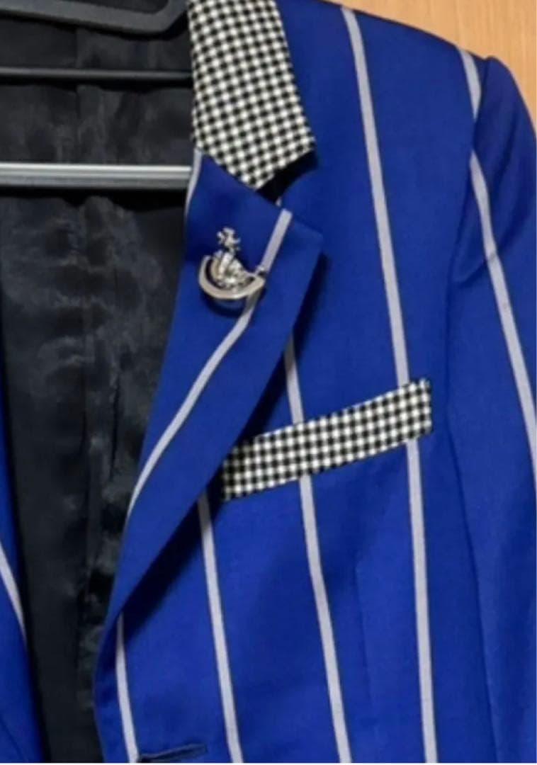 Vivienne Westwood ピンバッジ ブローチ