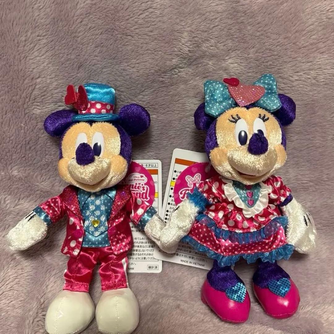ディズニー ミッキー ミニー ぬいぐるみバッジ ミニーのファンダーランド 2点