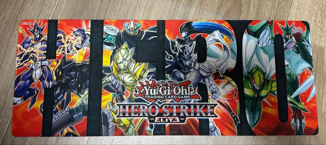 遊戯王 HERO プレイマット