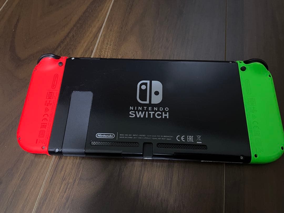 S*i様 Nintendo Switch 本体 赤/緑 Joy-Con付き