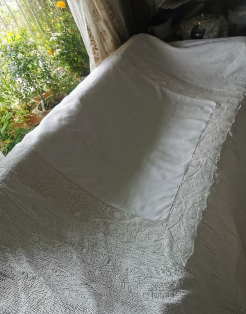 アンティーク 滑らかな細番手リネン フィレレース＆格子ドローンワーク 刺繍クロス