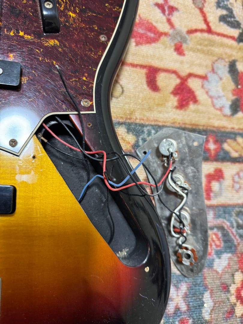 ベース !super junk! Squier Fender jazz bass