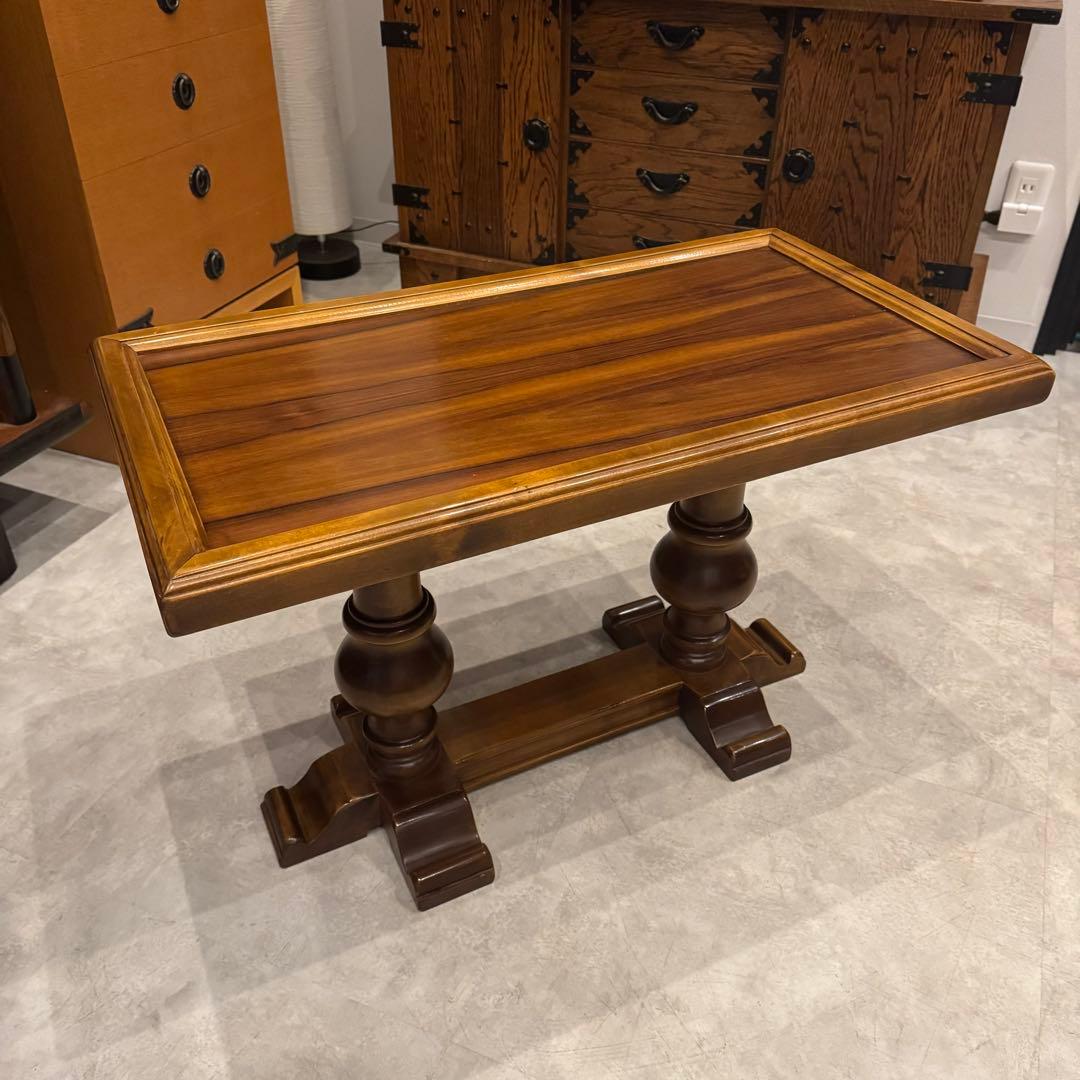 【希少】スペイン製 最高級 バロッサバレンティ 使い勝手抜群◎なサイドテーブル