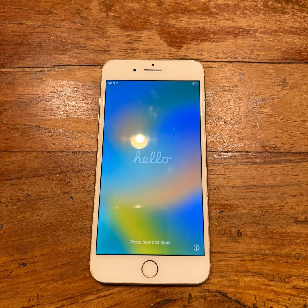Apple iPhone 8 Plus ゴールド