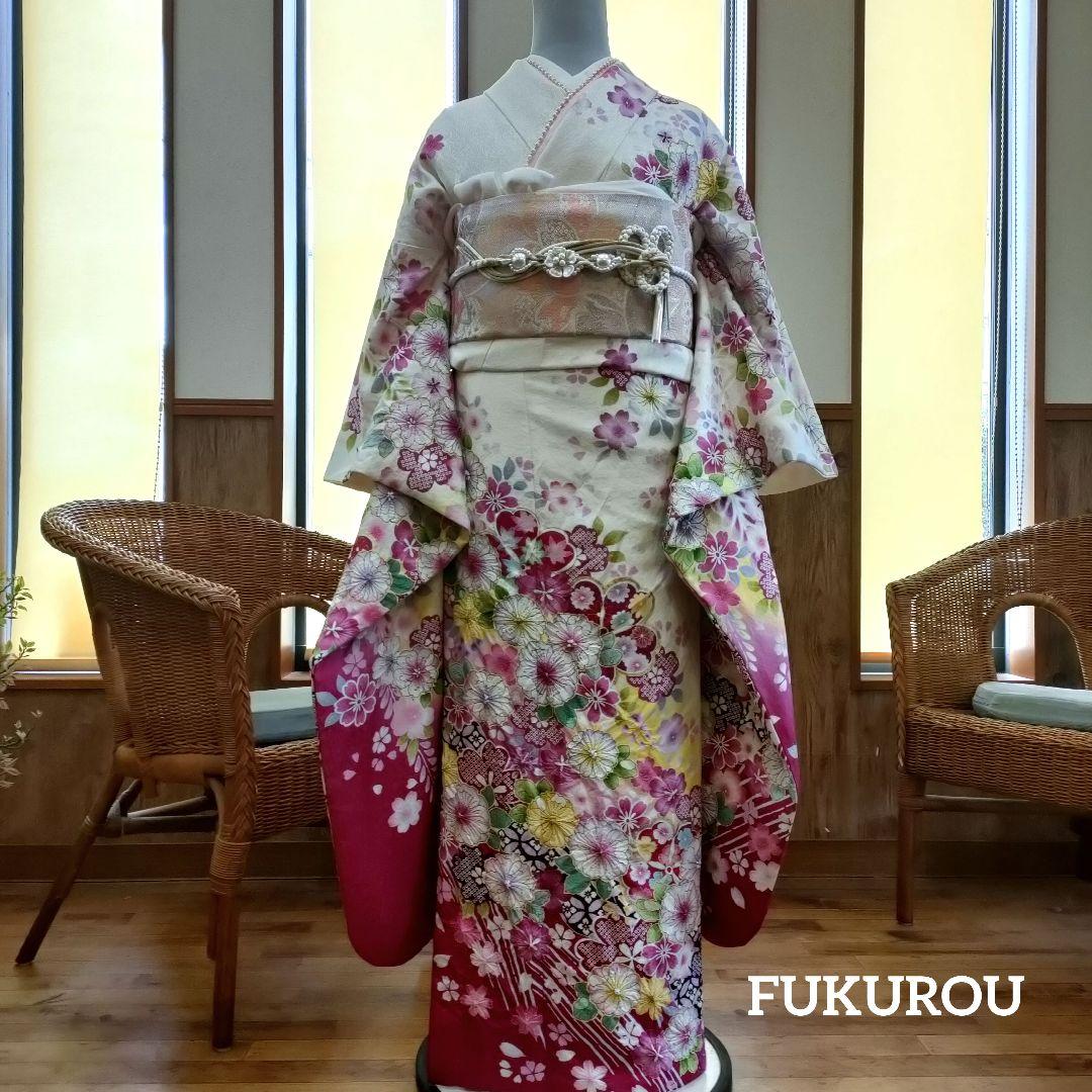 美品　振袖　白×ピンク　辻が花　　花芯絞り　銀通し