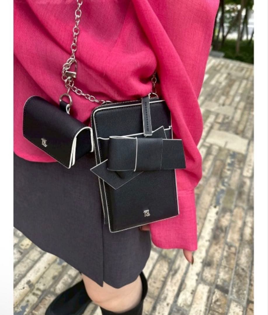 FRAY I.D ルエル リボンマルチショルダー スマホショルダー ブラック