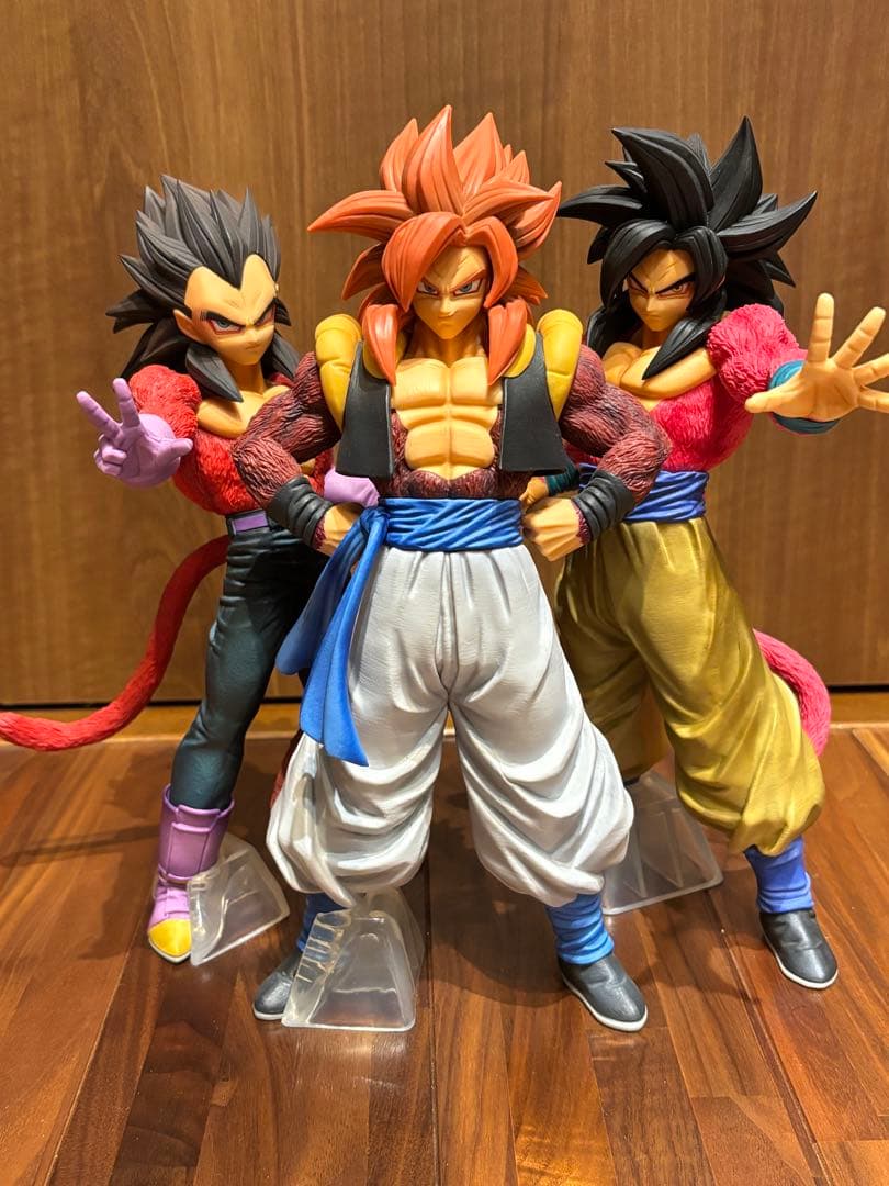 ドラゴンボールフィギュア　一番くじ　グレイテストサイヤン　超サイヤ人4