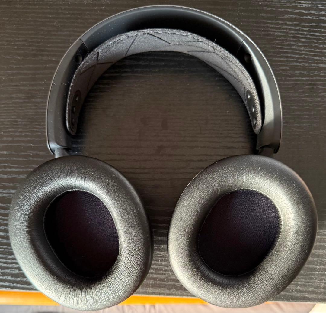 ゲーミングヘッドホン　steelseries