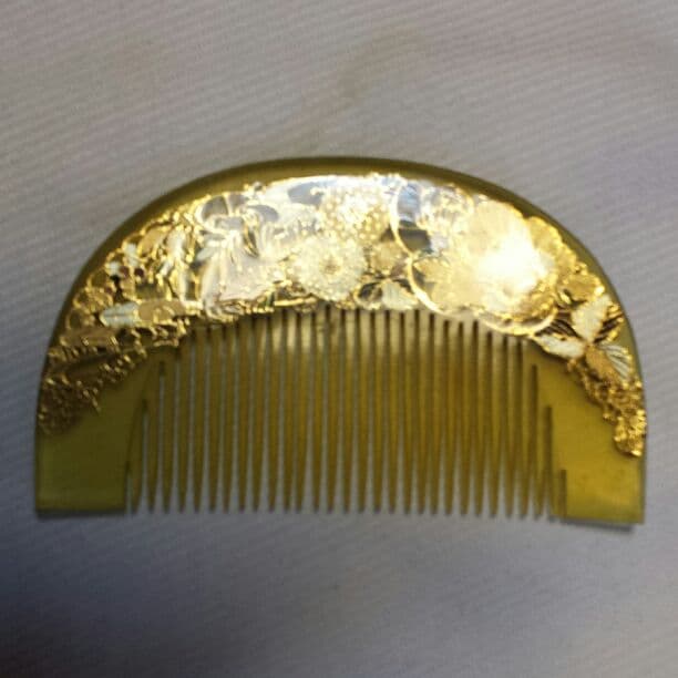 昔の本物のくしです