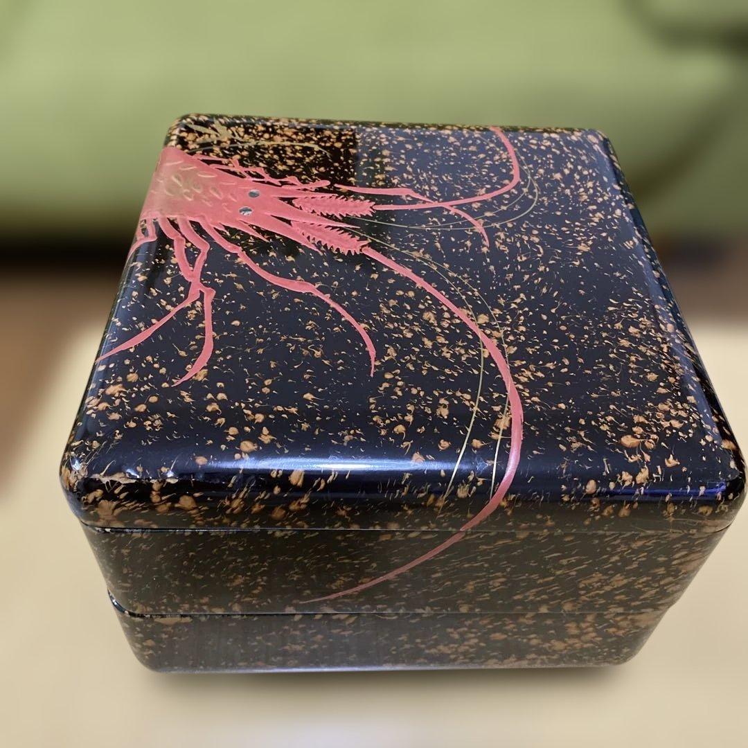 津軽塗　伊勢海老柄漆器二段重箱　レア物