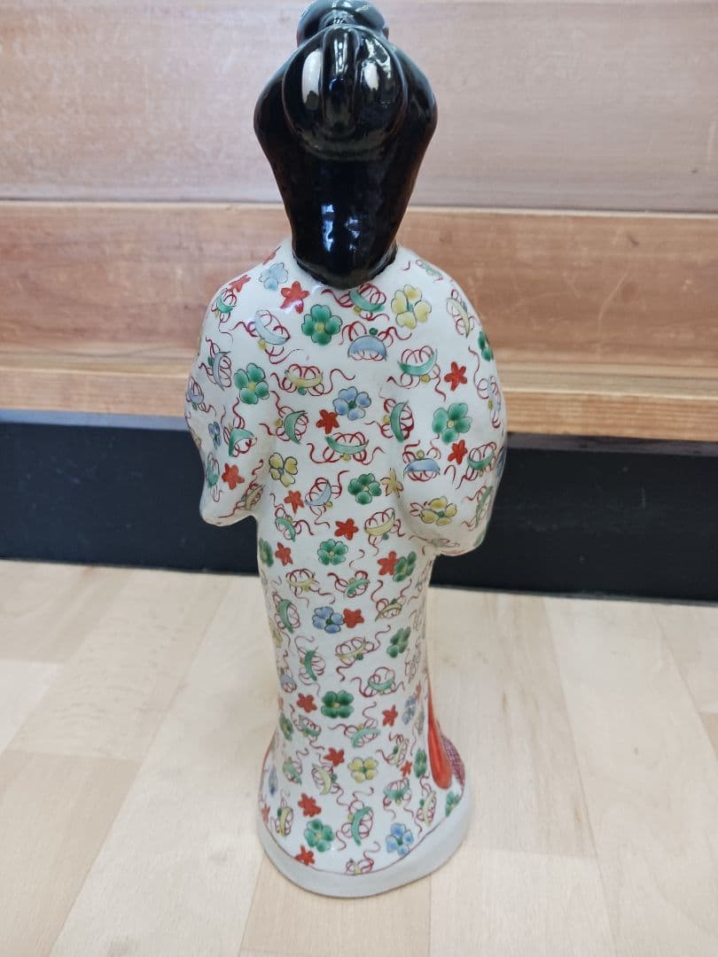 時代物　柿右衛門？　色絵　婦人　人形　陶磁器　在銘　角福　 置物