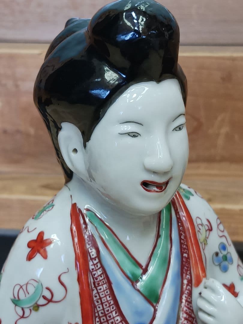 時代物　柿右衛門？　色絵　婦人　人形　陶磁器　在銘　角福　 置物