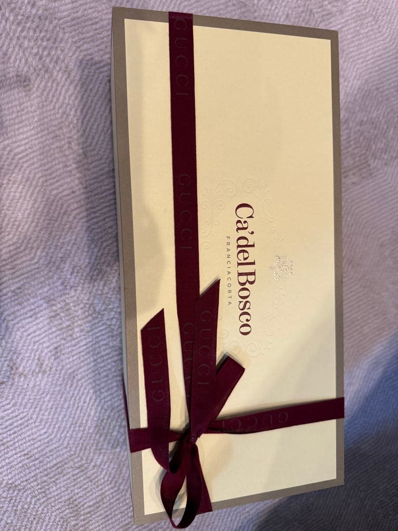 GUCCI シャンパン