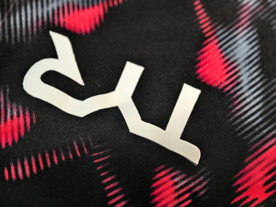 TYR VENZO 28（Lサイズ相当）競泳水着 メンズ