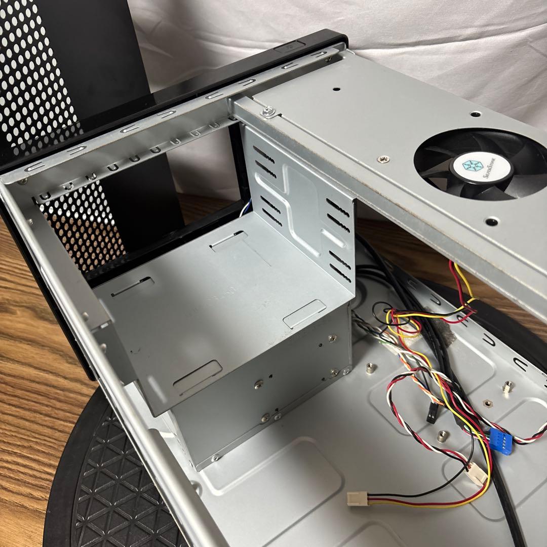 12023 silver stone PCケース　 SST-SG02B-F