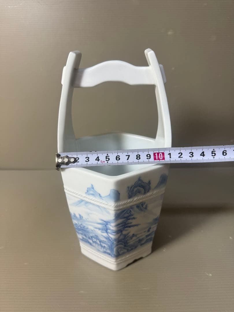 2567 平戸　弥治右衛門　染付山水　手桶　花器　未使用