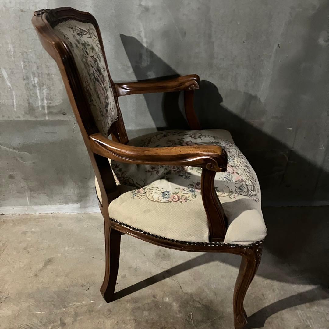 プチポワン アームチェア ゴブラン織り ロココ調 猫脚 ナポレオン 鋲打ち