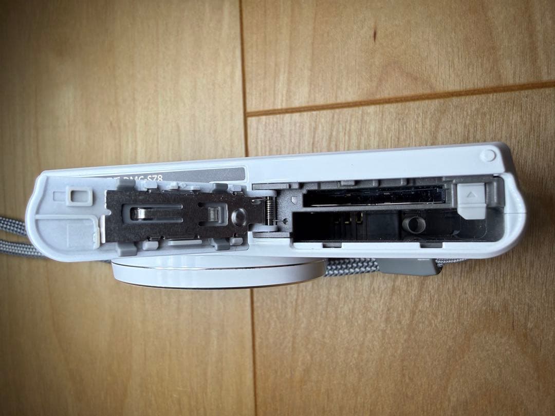 Panasonic パナソニック Lumix DMC-SZ8 ホワイト 美品！