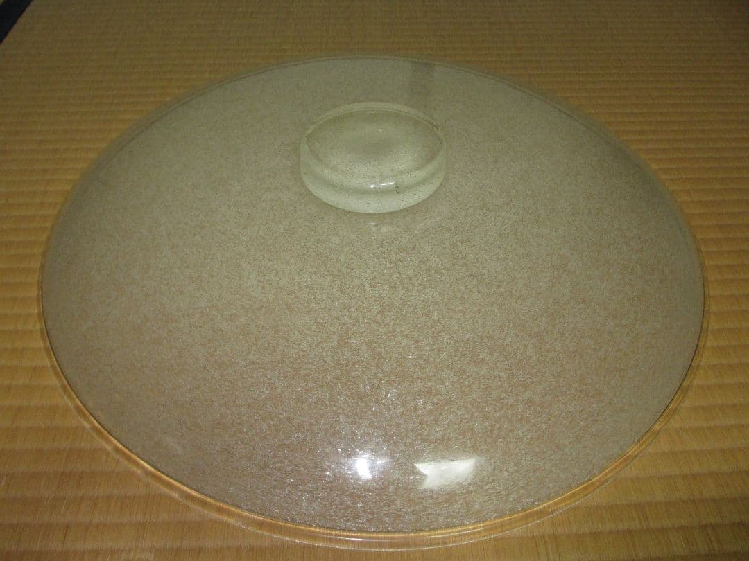 見事なガラスの大皿