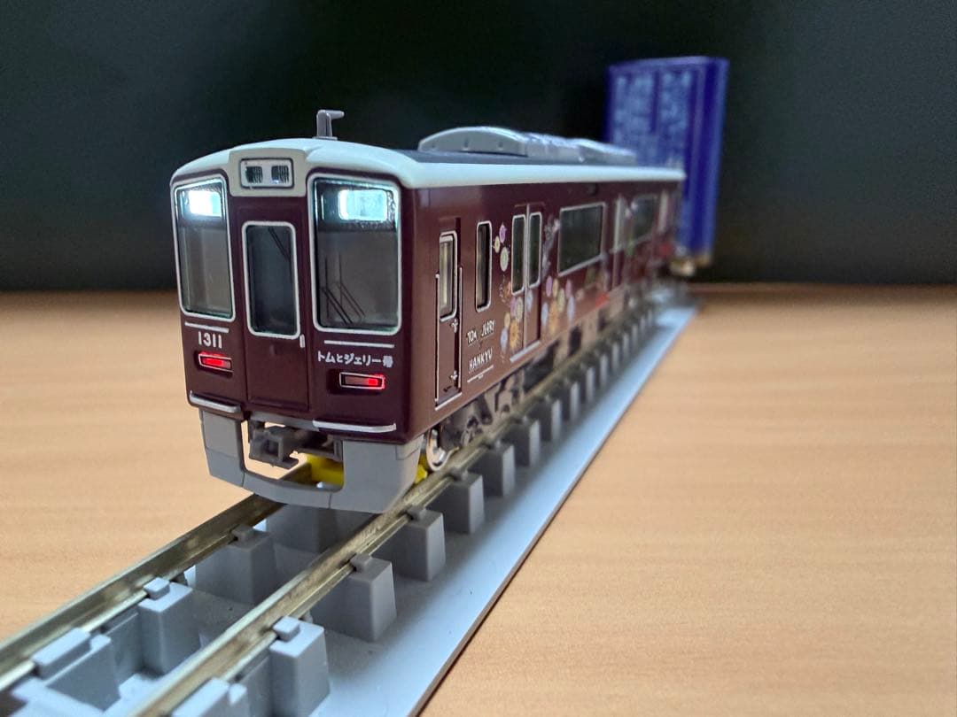 阪急電車 トムとジェリー号 京都線　ライト点灯可