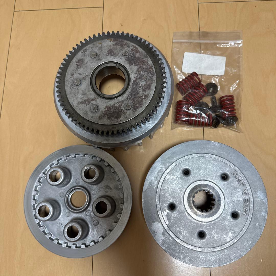 ゼファー、χクラッチハウジングセット！