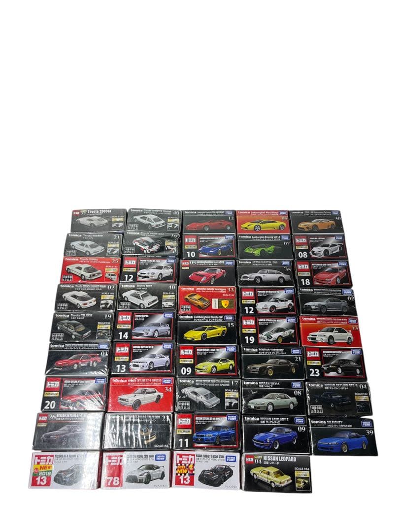 トミカプレミアム　トヨタ　日産　三菱　ランボルギーニ　アストンマーティンなど
