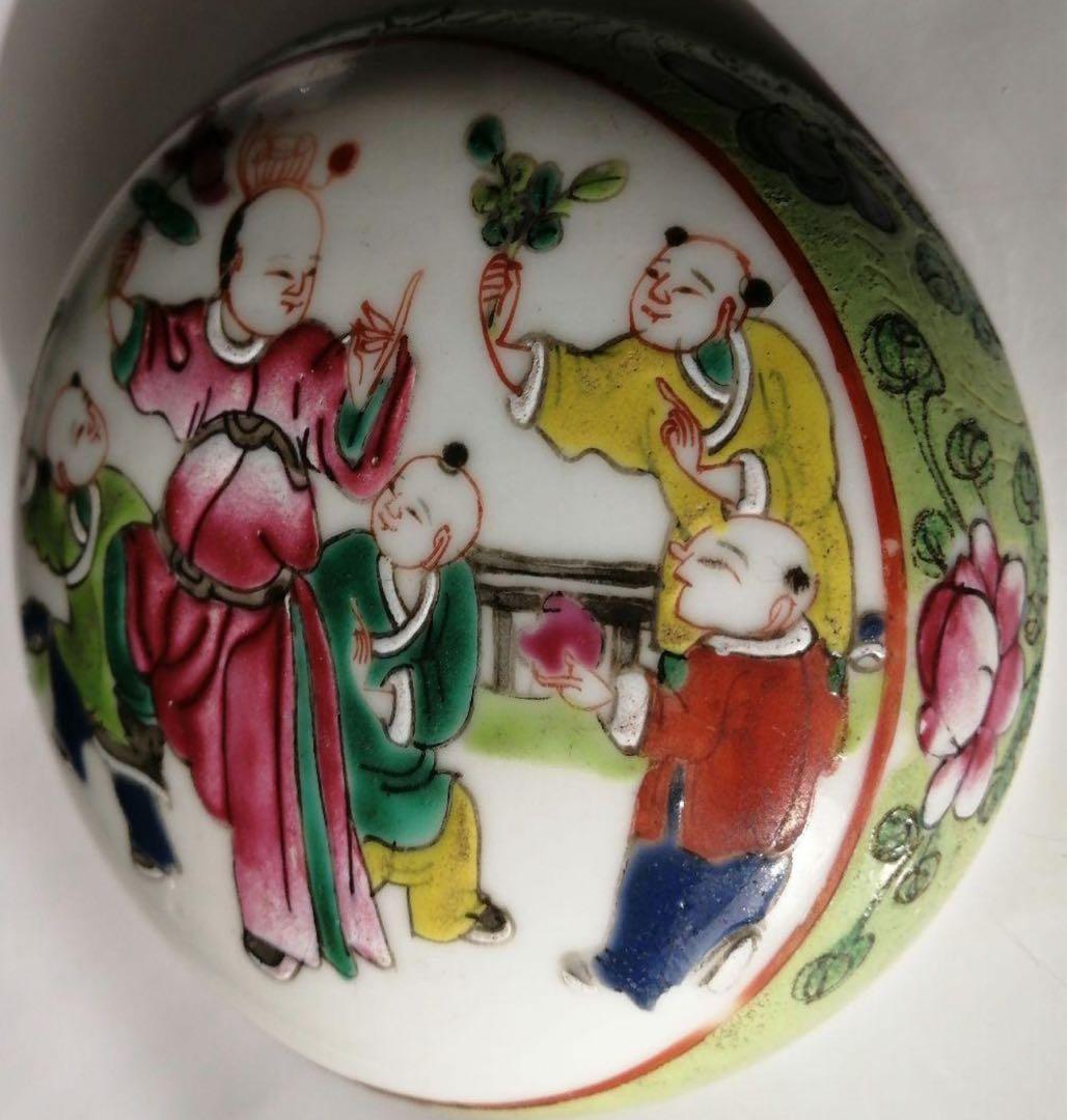 中国 清時代　五彩盒蓋清中晚期粉彩细路五子夺魁人物