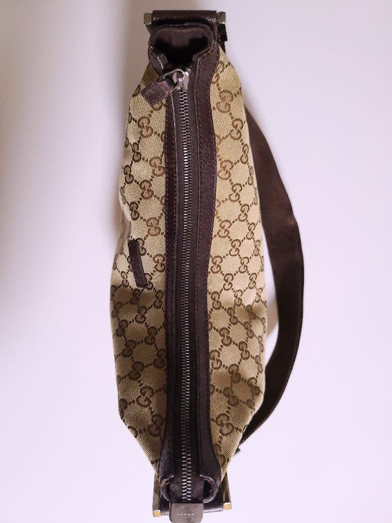 GUCCI グッチ ロゴ GG柄 キャンバス ハーフムーン ワンショルダーバッグ