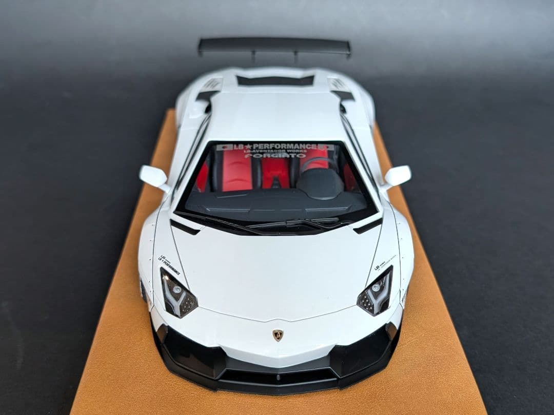 【てつ】オートアート 1/18 アヴェンタドール LBWKリバティウォーク