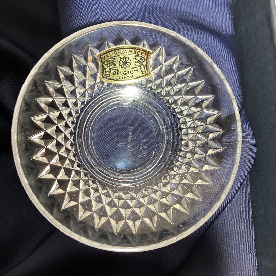 ベルギー王室御用達名門ガラス会社のカッティングガラス盃３点（日本の三ッ重盃？）