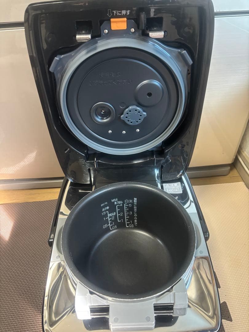 象印 炎舞炊き 圧力IH炊飯ジャーNW-LA10 -2020年製　内蓋新品