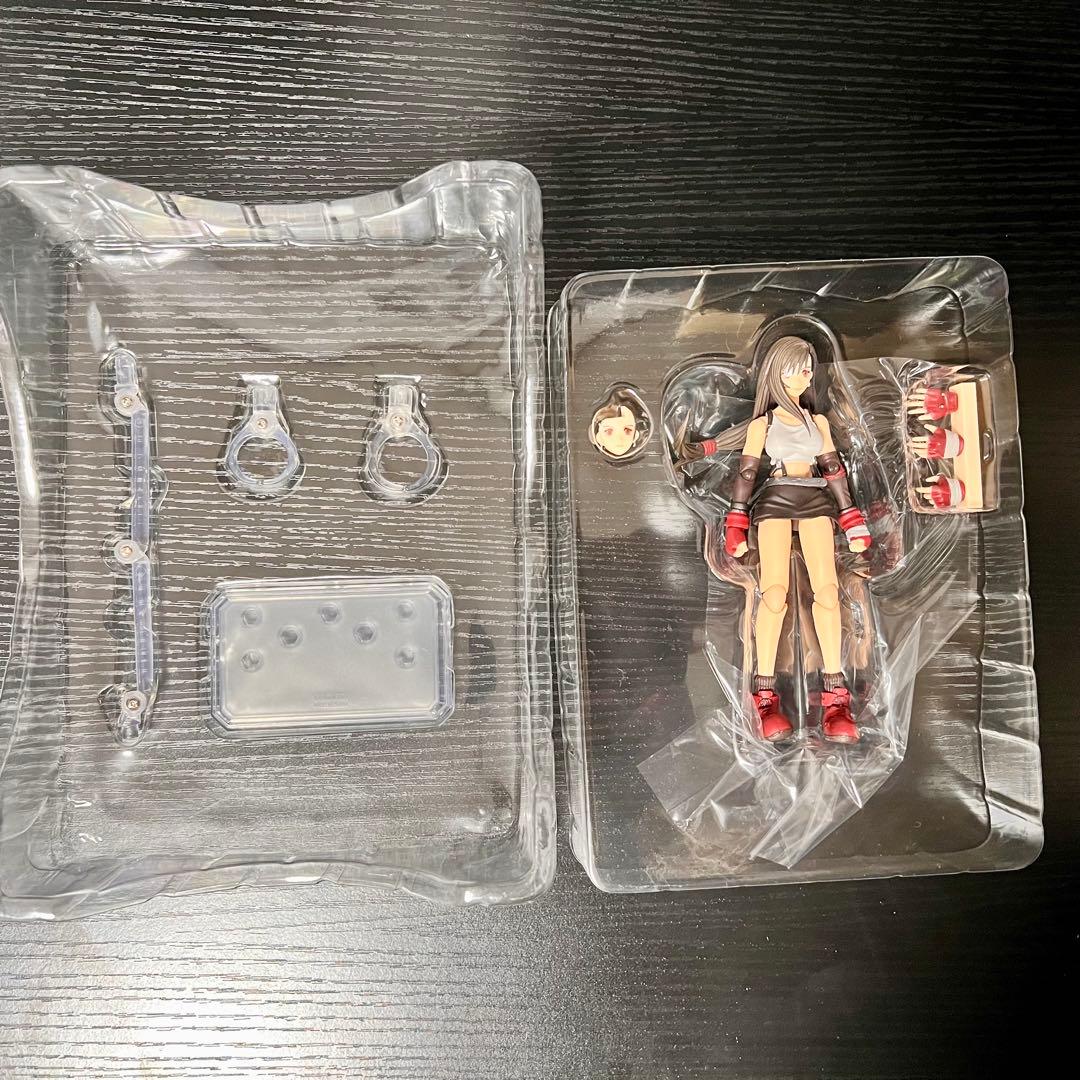 ブリングアーツ　クラウド　ティファ　バレット　エアリス　セフィロス