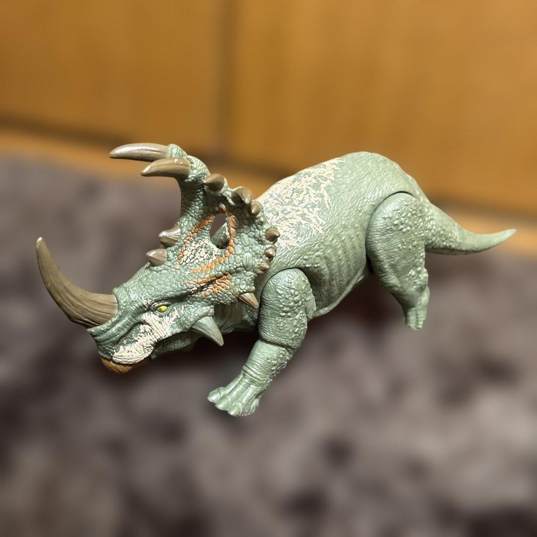 マテル　ジュラシックワールド　恐竜　 ８体セット