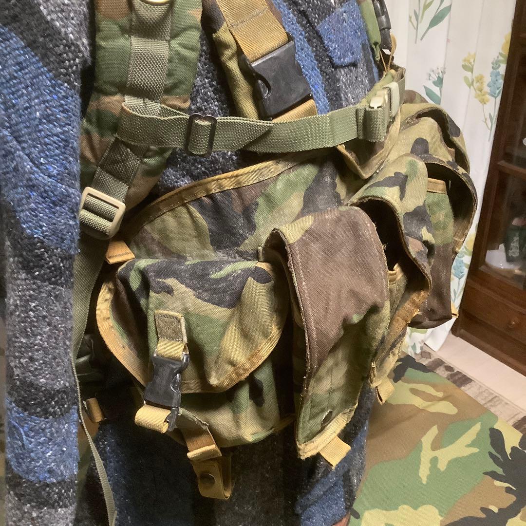 ブラックホーク製チェストリグ&eagle AⅢ迷彩バックパックセット
